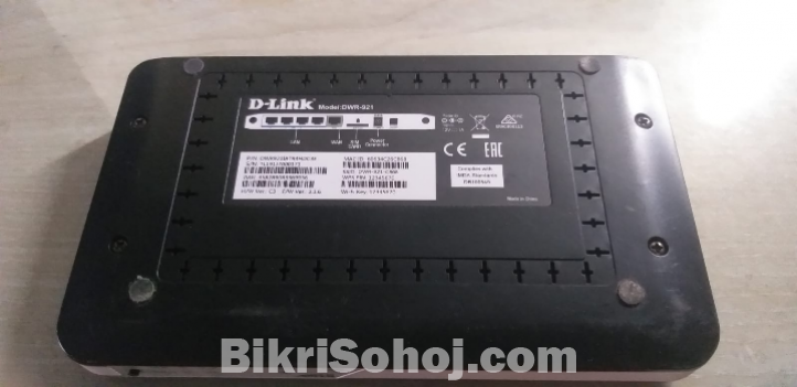 D-Link DWR-921 4G LTE Router